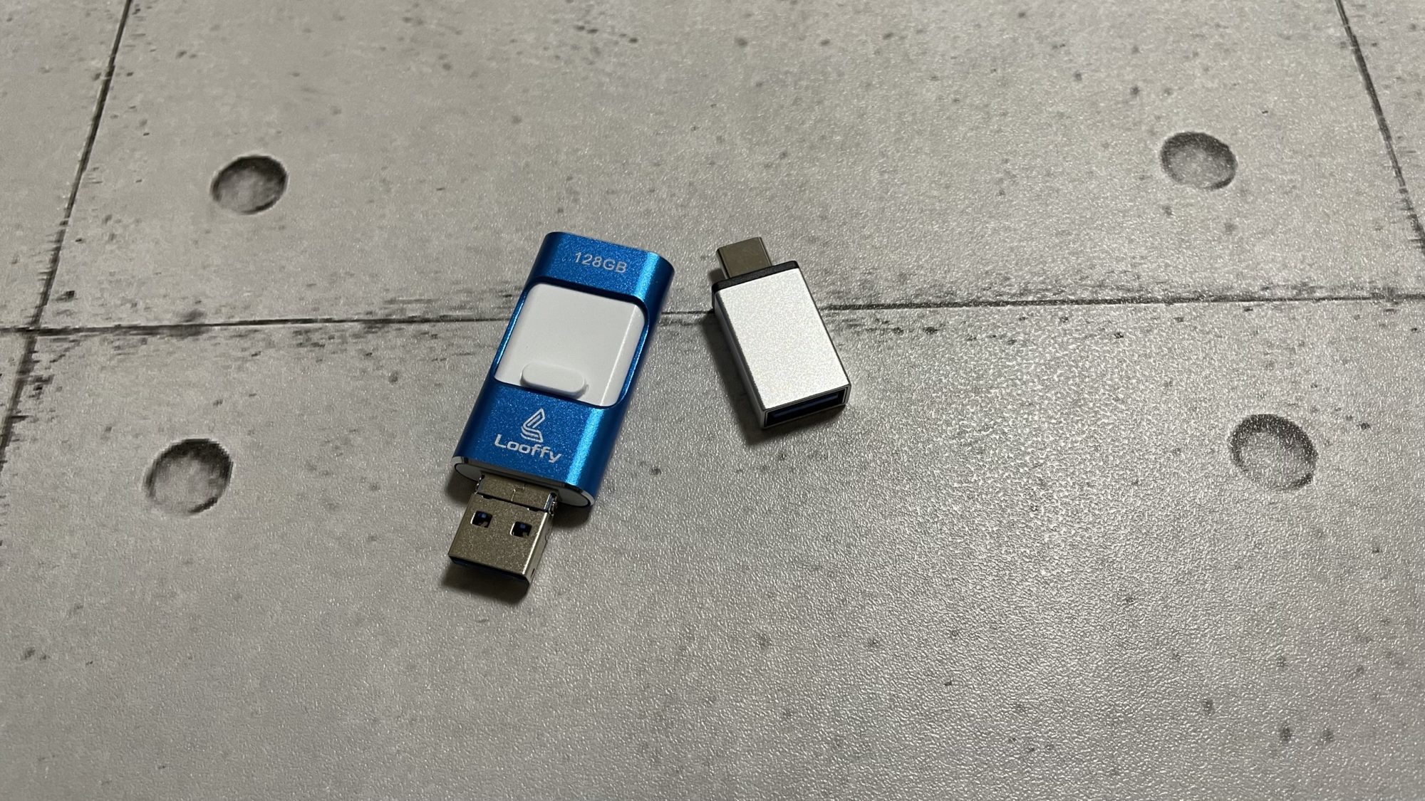 対応端子：USB-A